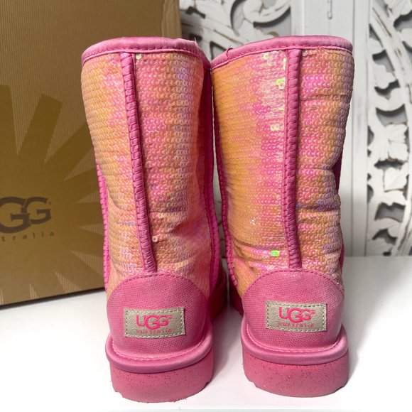 UGG Classic Short Sequin Boot - Picture 3 of 6